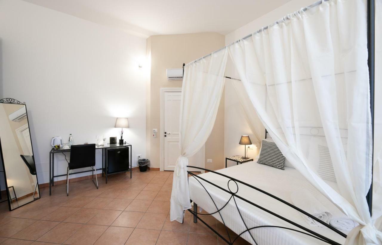 Trigona Garden Suite Noto Ngoại thất bức ảnh