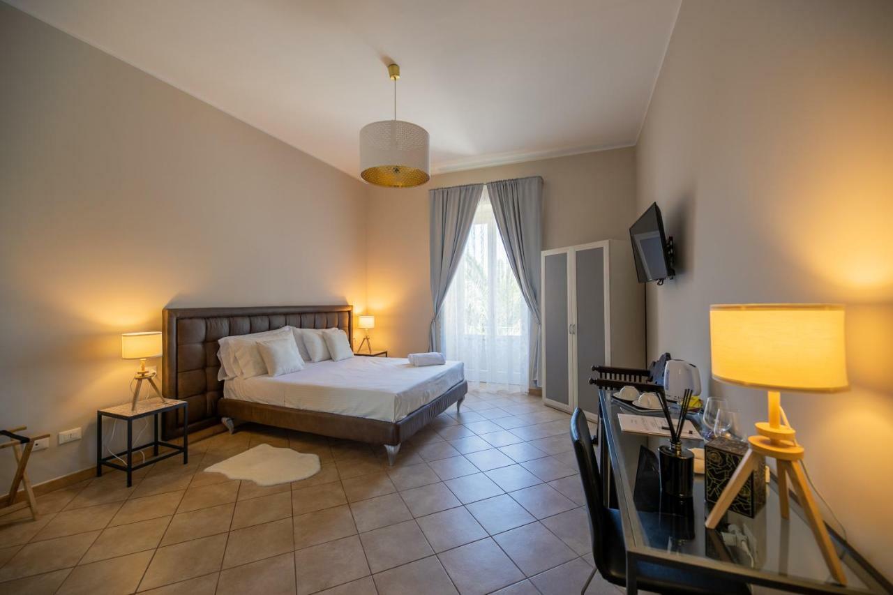 Trigona Garden Suite Noto Ngoại thất bức ảnh